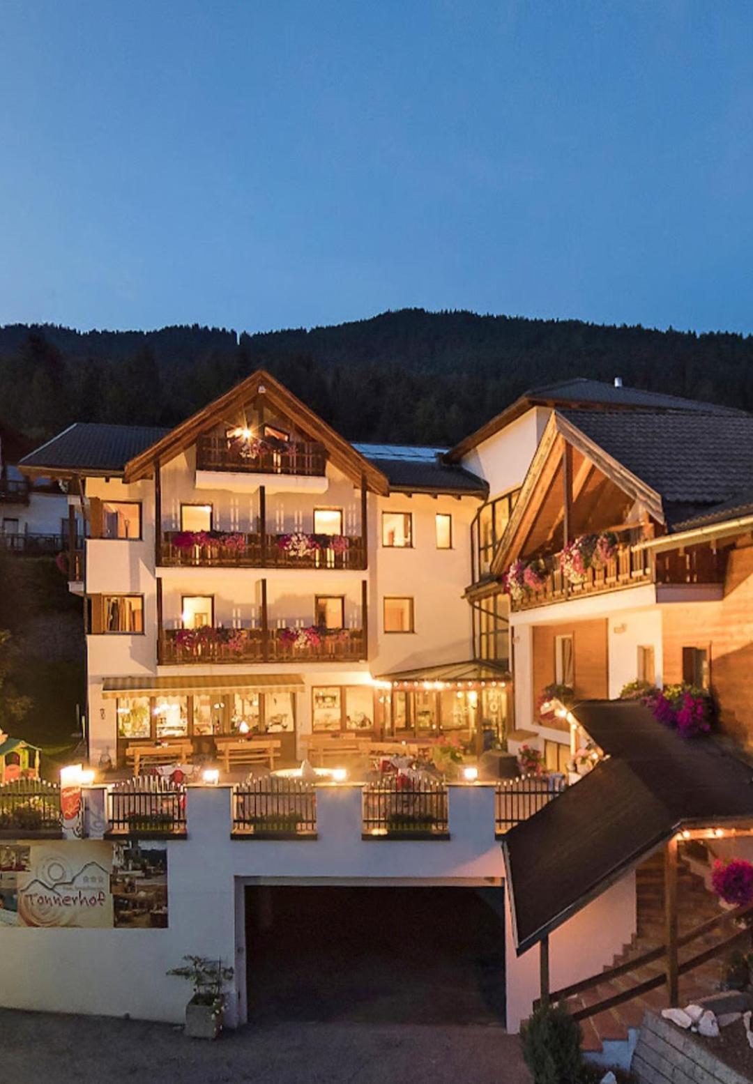 Hotel Tonnerhof راسيني المظهر الخارجي الصورة