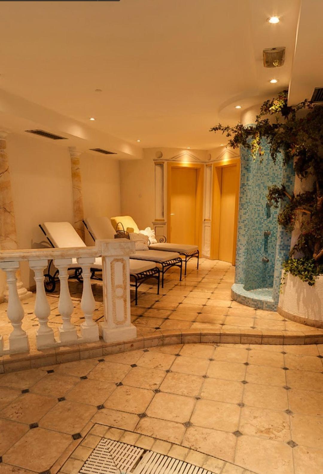 Hotel Tonnerhof راسيني المظهر الخارجي الصورة